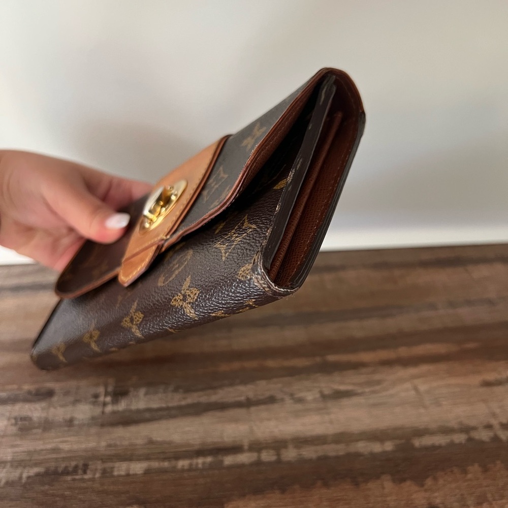 Louis Vuitton Monogram Boetie Wallet - Picture 7 of 14